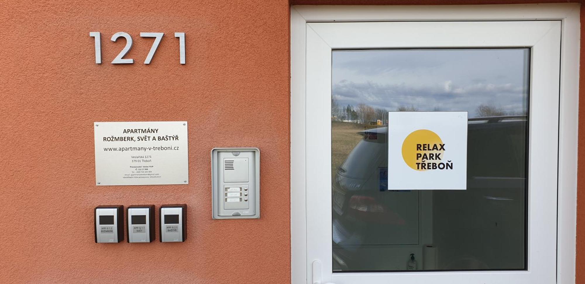 Ubytovani Trebon - Apartmany Rozmberk, Svet A Bastyr Zewnętrze zdjęcie